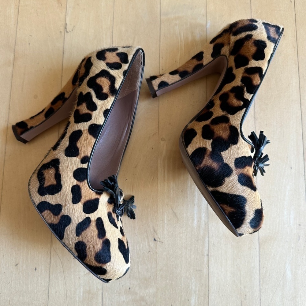 Like NEW L'Autre Chose Leopard Print pony hair heels, 37/6.5. GD1021 - Picture 5 of 7